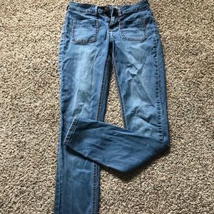 Low rise skinny jeans